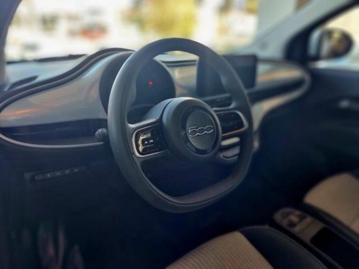 Fiat 500 Cabrio e Cabrio 42 kWh Icon (19)