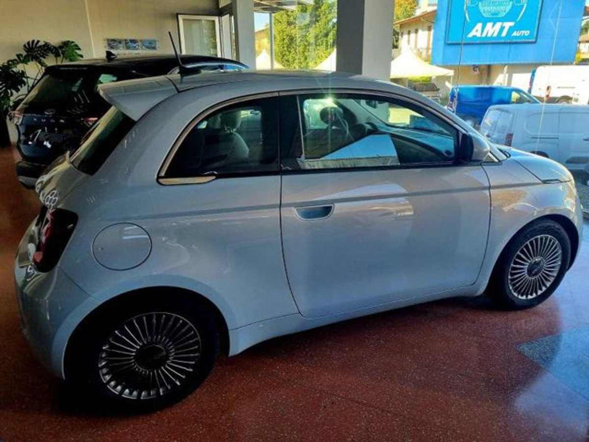 Fiat 500 Cabrio e Cabrio 42 kWh Icon (5)