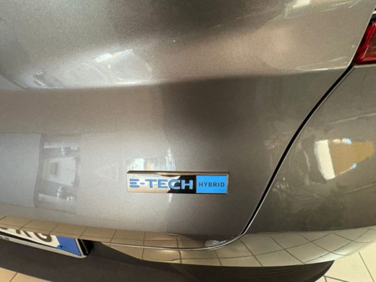 Renault Captur Full Hybrid E-Tech 145 CV Business (4)