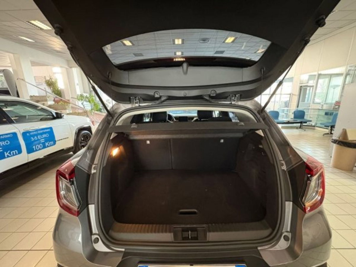 Renault Captur Full Hybrid E-Tech 145 CV Business (8)