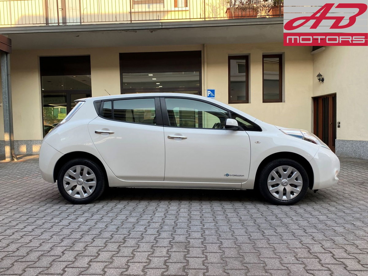Nissan Leaf Visia (4)