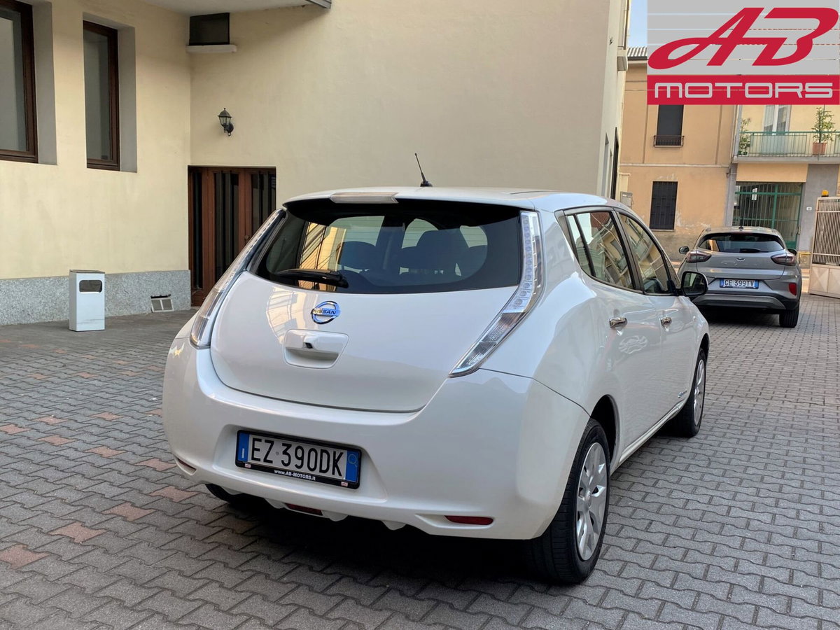 Nissan Leaf Visia (5)