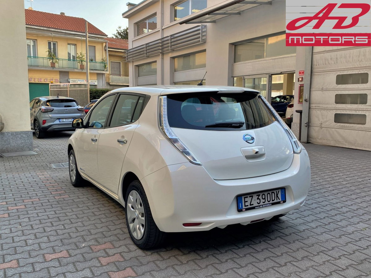 Nissan Leaf Visia (7)