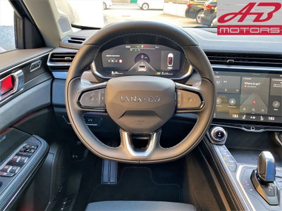 Lynk & Co 01 01 1.5 td phev (13)