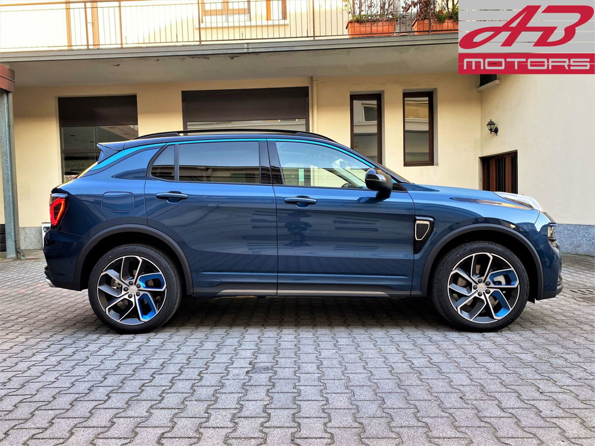 Lynk & Co 01 01 1.5 td phev (4)