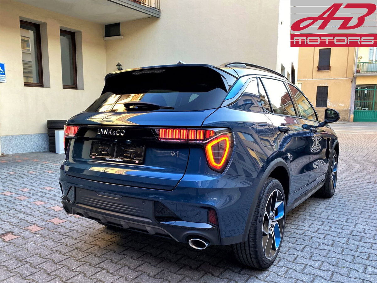 Lynk & Co 01 01 1.5 td phev (5)