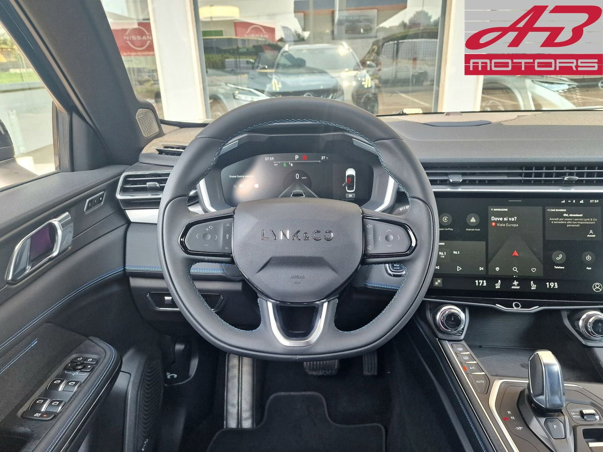 Lynk & Co 01 01 1.5 td phev (11)