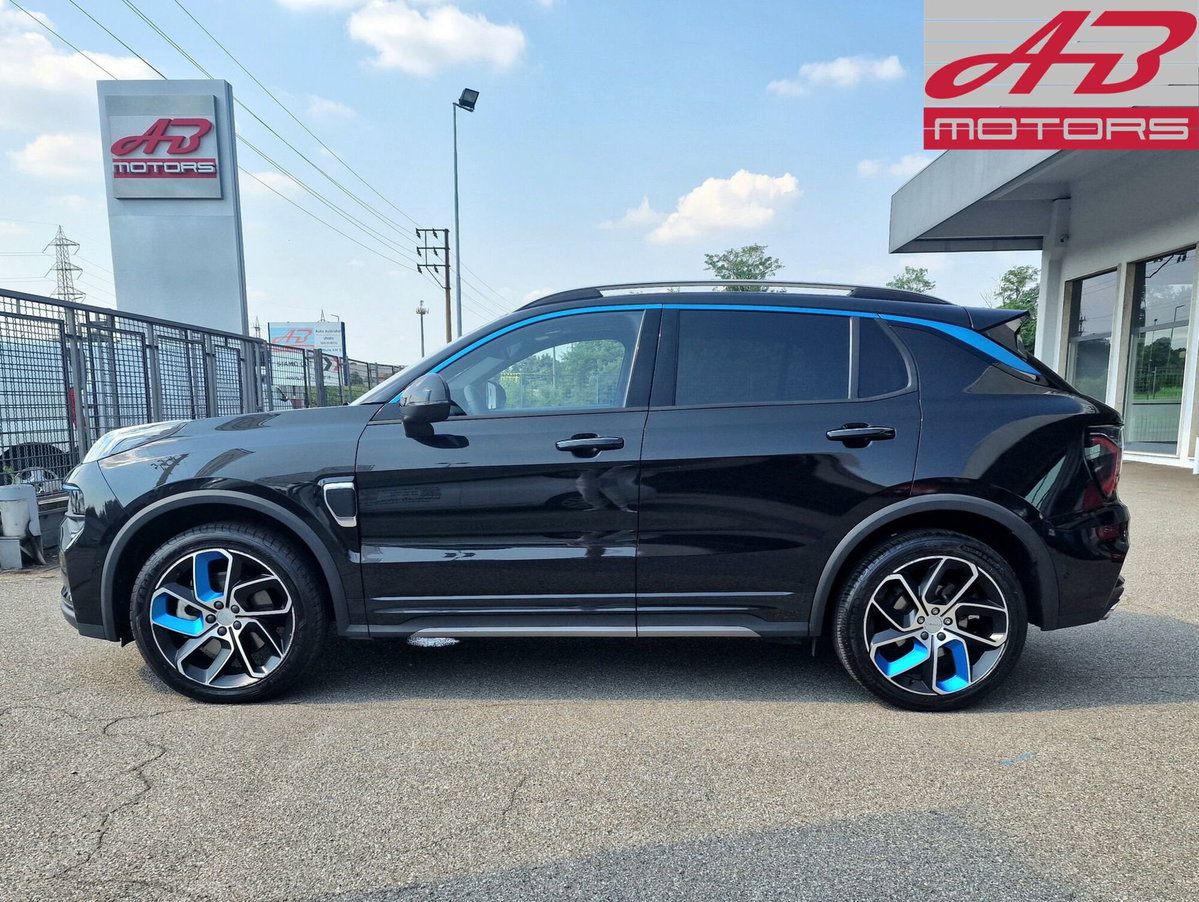 Lynk & Co 01 01 1.5 td phev (8)