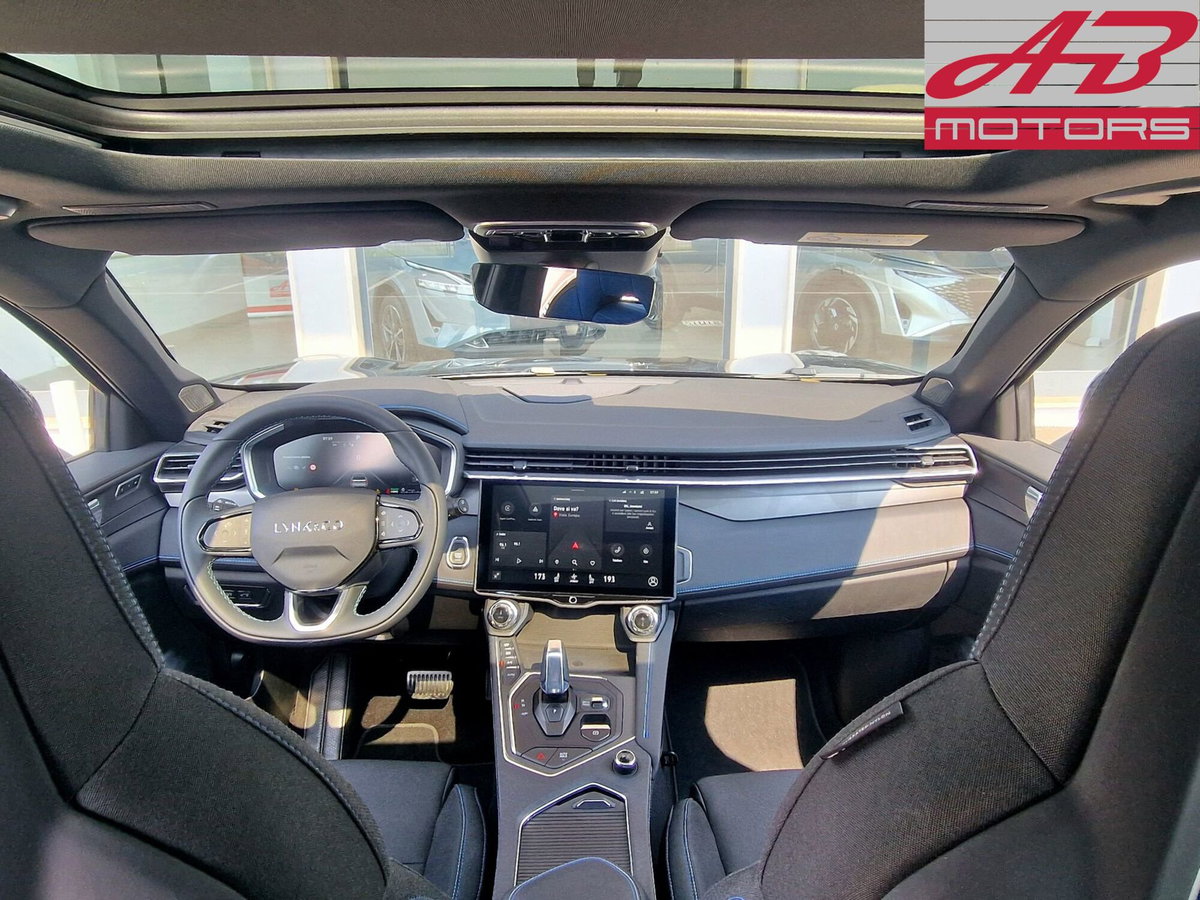 Lynk & Co 01 01 1.5 td phev (9)