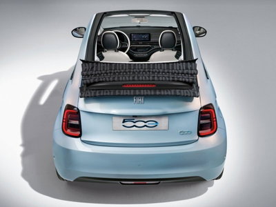 Fiat 500 Cabrio Red Cabrio 42 kWh (3)
