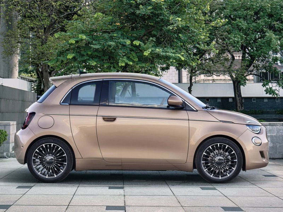 Fiat 500 Cabrio 42 kWh La Prima (7)