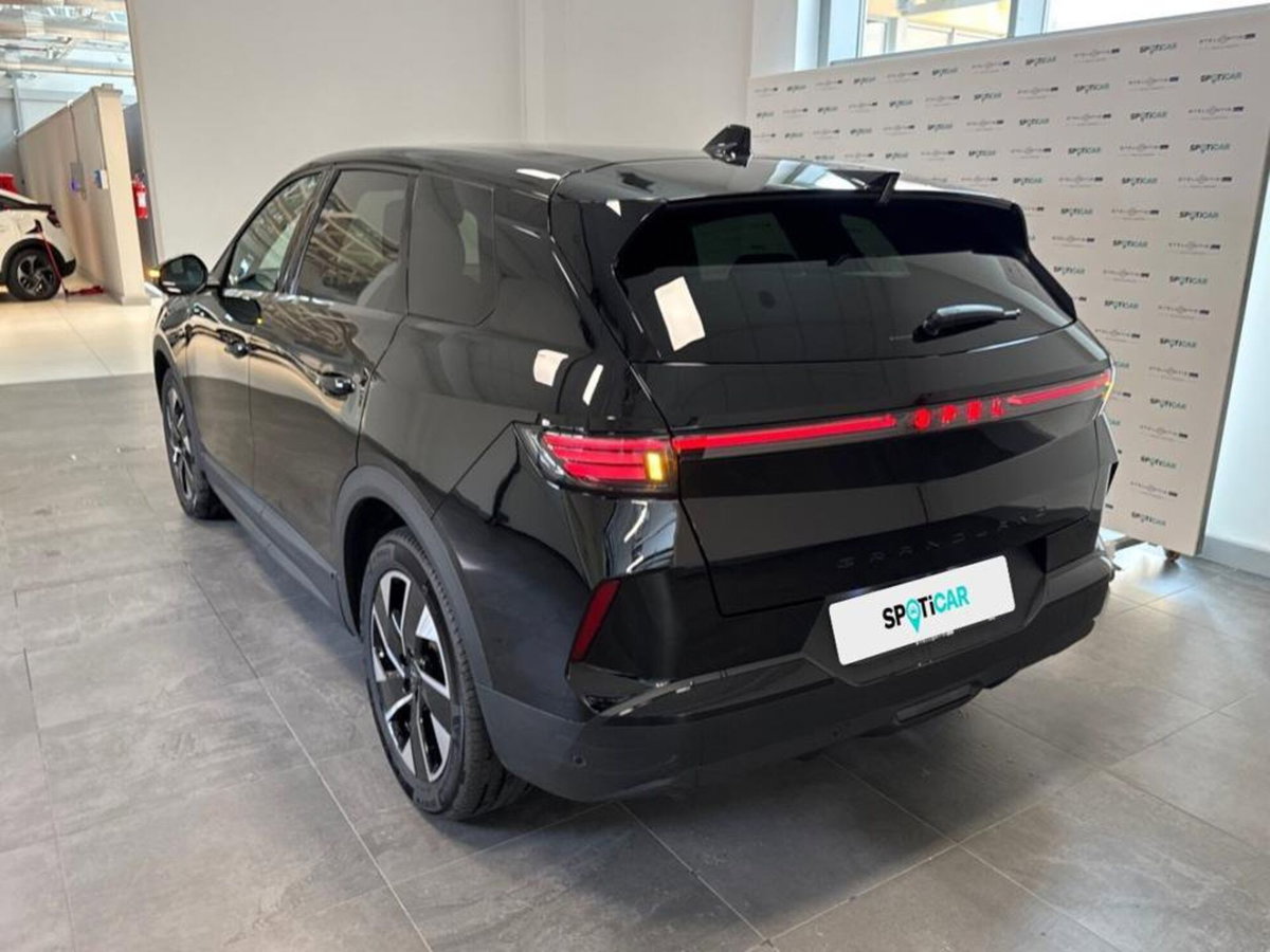 Opel Grandland 1.2 hybrid GS s&s 136cv dct6 (5)