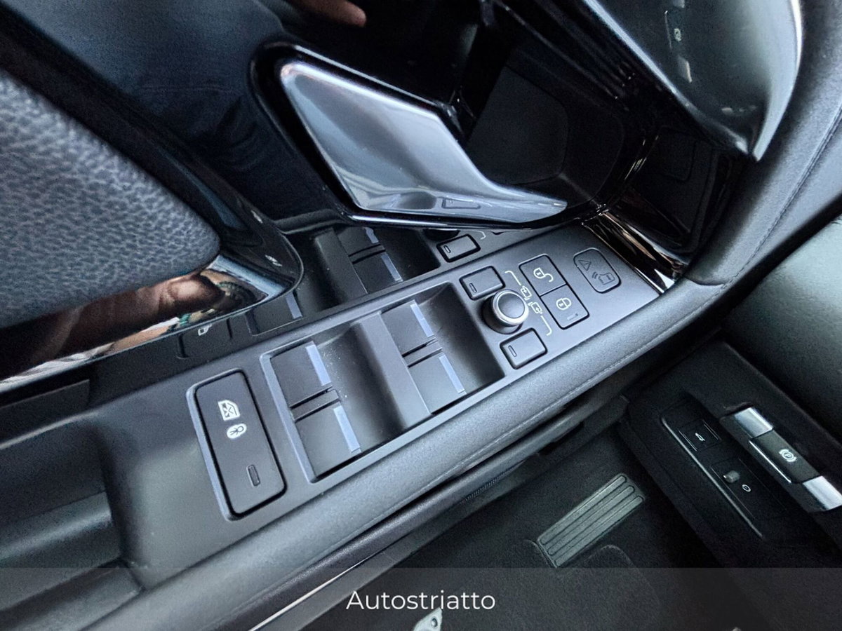 Land Rover Range Rover Evoque 2.0D I4-L.Flw 150CV AWD Aut R-Dynamic HSE (16)