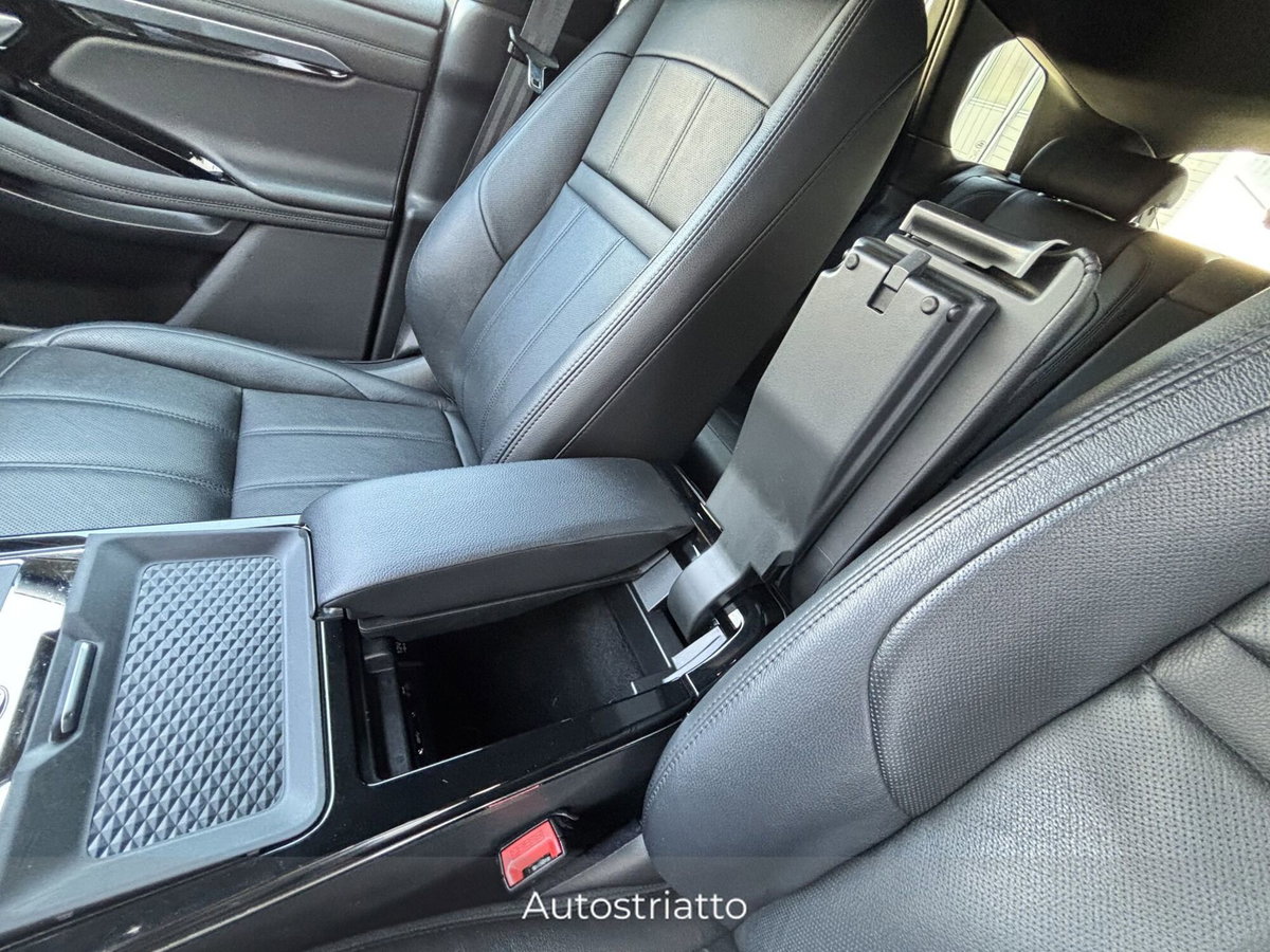 Land Rover Range Rover Evoque 2.0D I4-L.Flw 150CV AWD Aut R-Dynamic HSE (19)