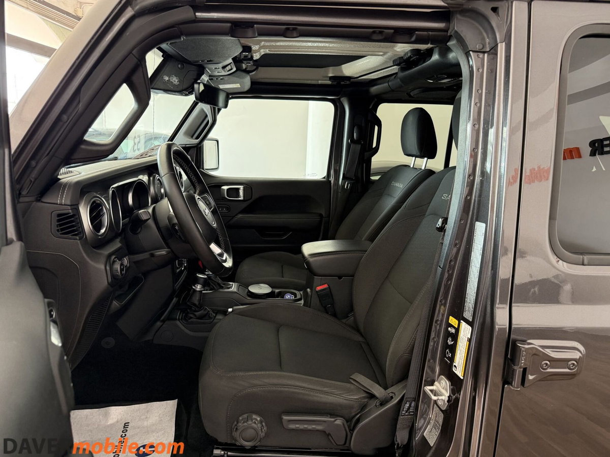 Jeep Wrangler Unlimited 2.2 Mjt II Rubicon (10)