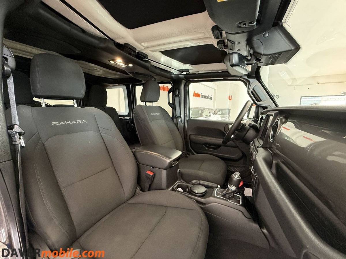 Jeep Wrangler Unlimited 2.2 Mjt II Rubicon (14)