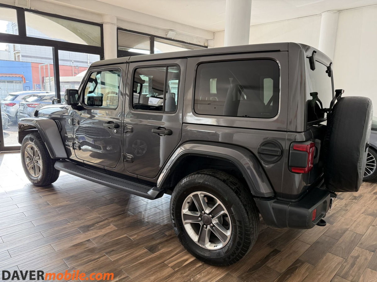 Jeep Wrangler Unlimited 2.2 Mjt II Rubicon (5)