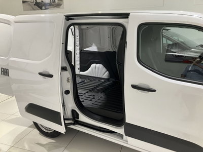 Fiat Doblò Furgone van 1.5 bluehdi 100cv CH1 (10)