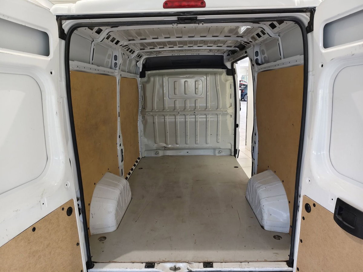 Fiat Ducato Furgone maxi 35 LH2 2.3 mjt 140cv AT9 E6d-temp (2)