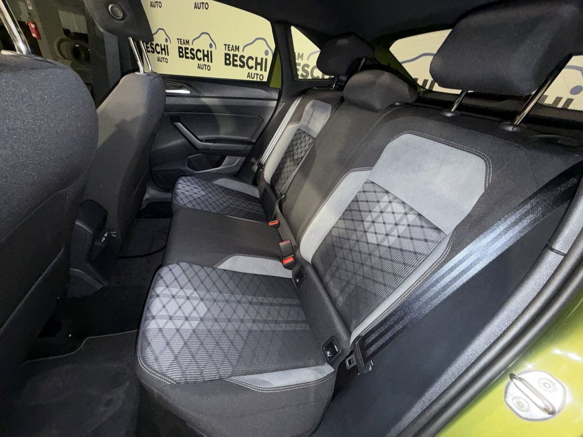 Volkswagen Taigo 1.0 tsi R-Line 115cv dsg (8)