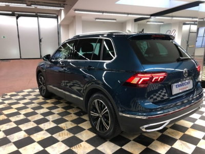 Volkswagen Tiguan 2.0 TDI 150 CV SCR DSG 4MOTION Elegance (4)