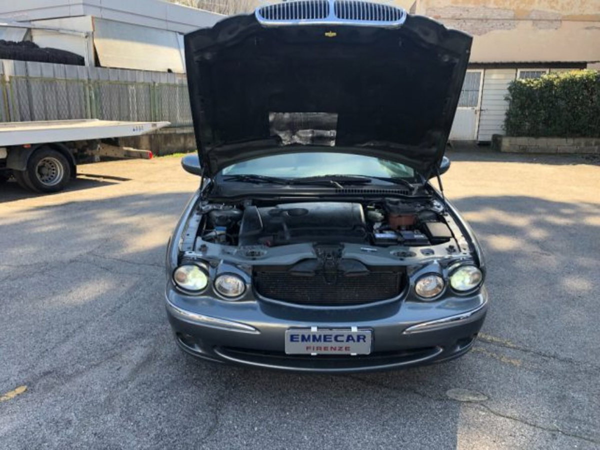 Jaguar X-Type 2.0D cat Executive (12)