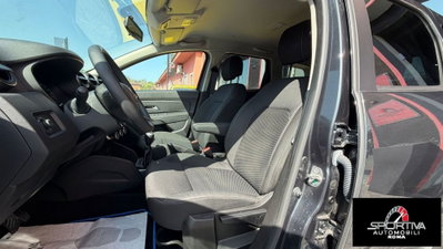 Dacia Duster 1.0 TCe 100 CV 4x2 Prestige (6)