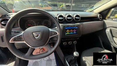 Dacia Duster 1.0 TCe 100 CV 4x2 Prestige (9)