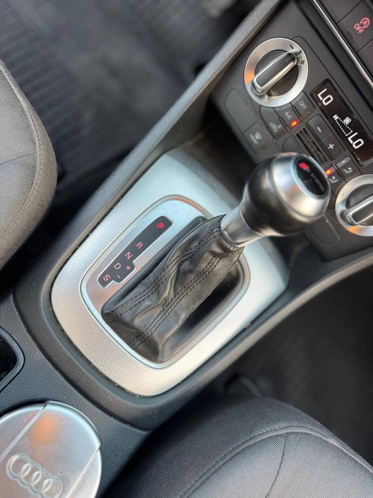 Audi Q3 2.0 TDI quattro Business (13)