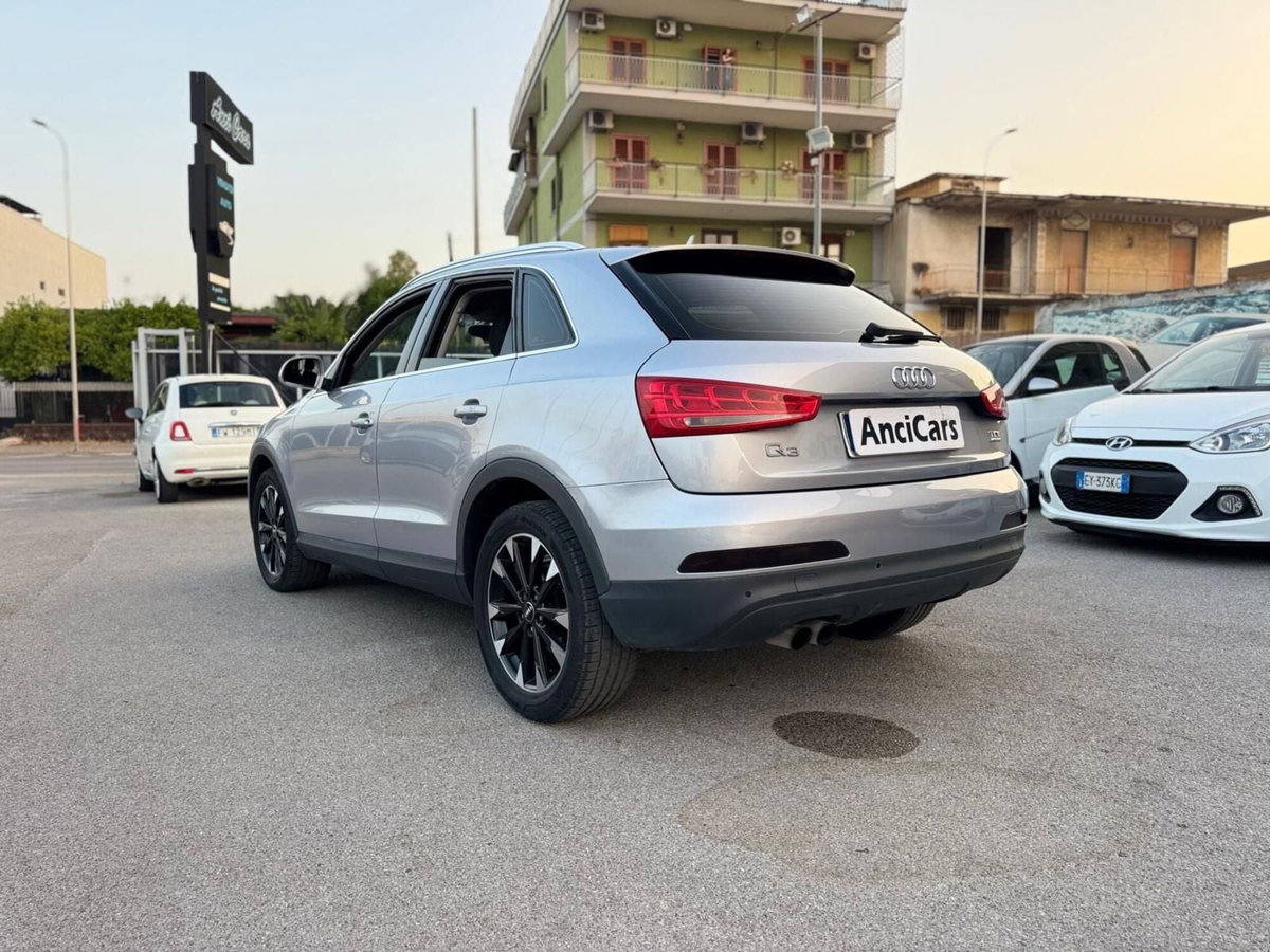 Audi Q3 2.0 TDI quattro Business (14)