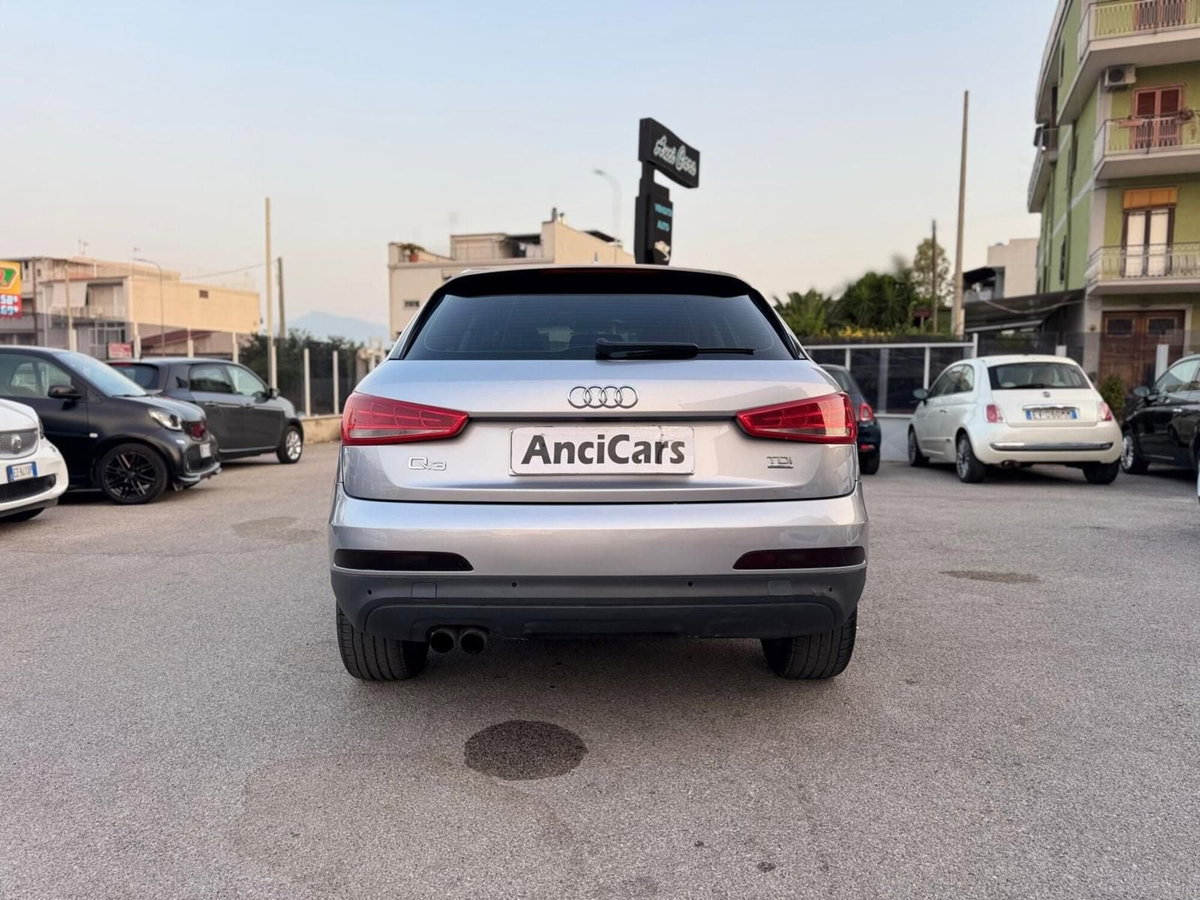 Audi Q3 2.0 TDI quattro Business (15)