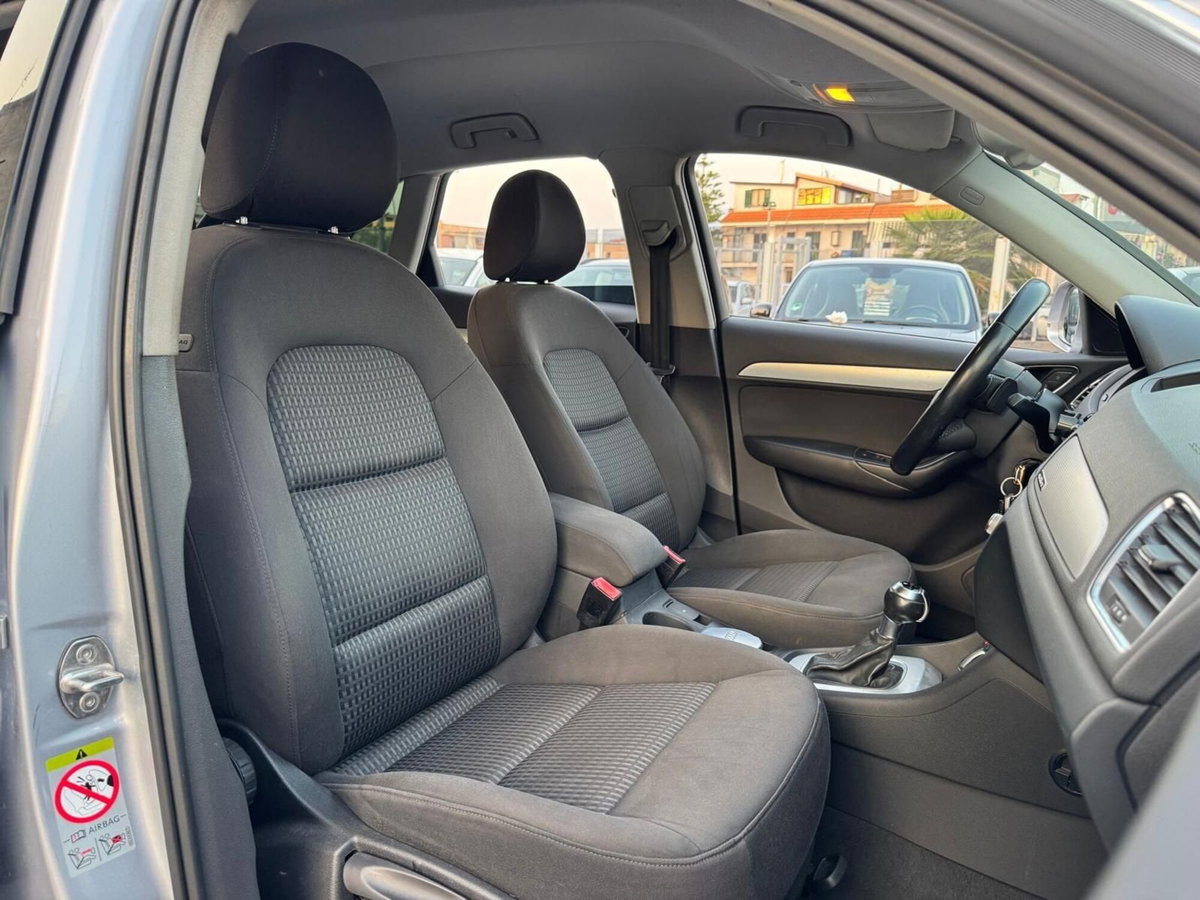 Audi Q3 2.0 TDI quattro Business (9)