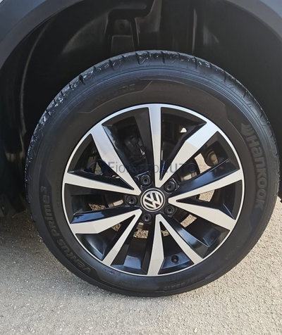 Volkswagen T-Roc 1.0 tsi Style 115cv (7)