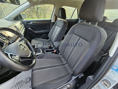 Volkswagen T-Roc 1.0 tsi Style 115cv (8)