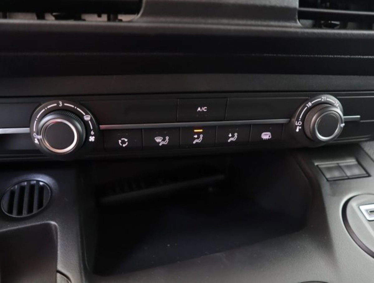 Citroen Berlingo 1.5 bluehdi M Plus s&s 100cv (16)