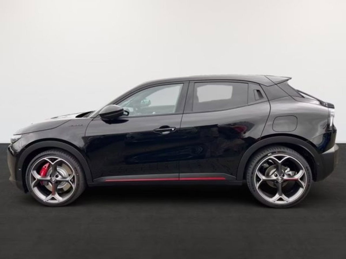 Alfa Romeo Junior elettrica 280 Veloce 280cv (4)