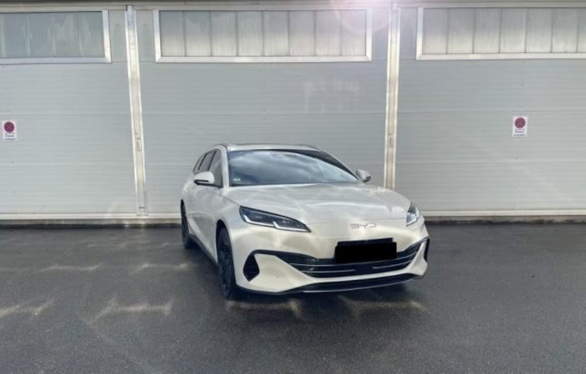Byd Seal 6 DM-i Station Wagon 1.5 phev Comfort Lite (3)