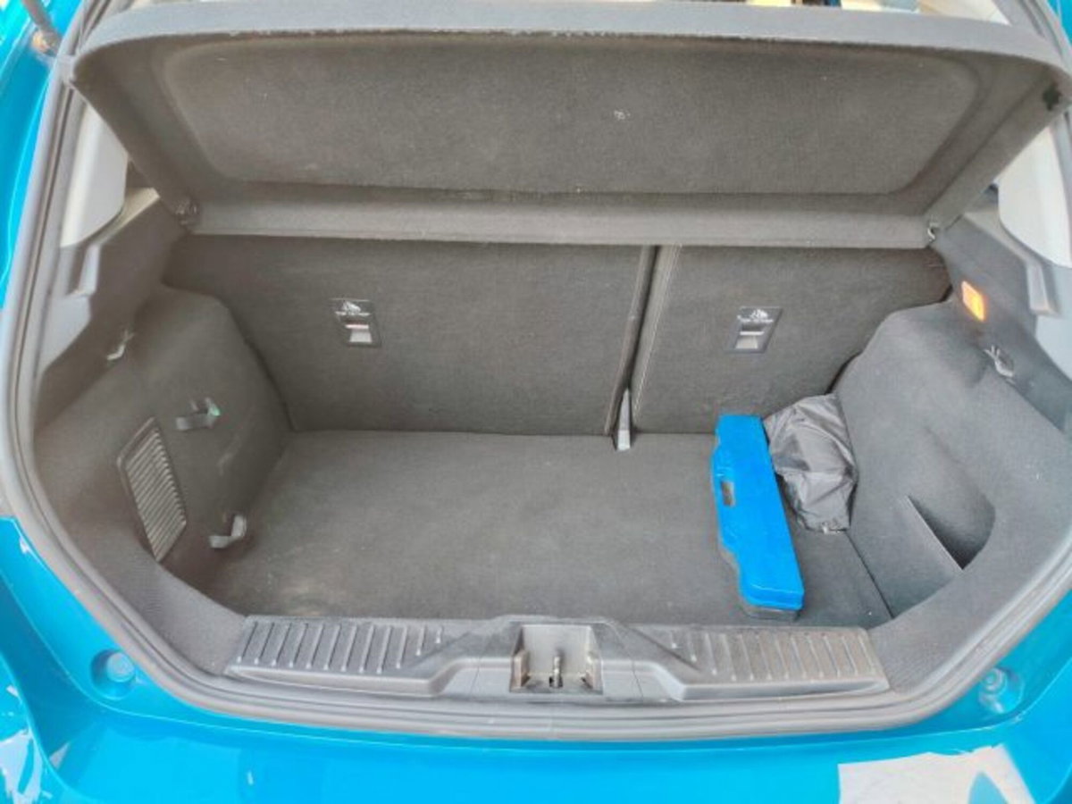 Ford Fiesta 1.1 75 CV GPL 5 porte Titanium (9)