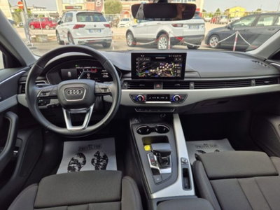 Audi A4 Avant 35 TDI/163 CV S tronic S line edition (11)