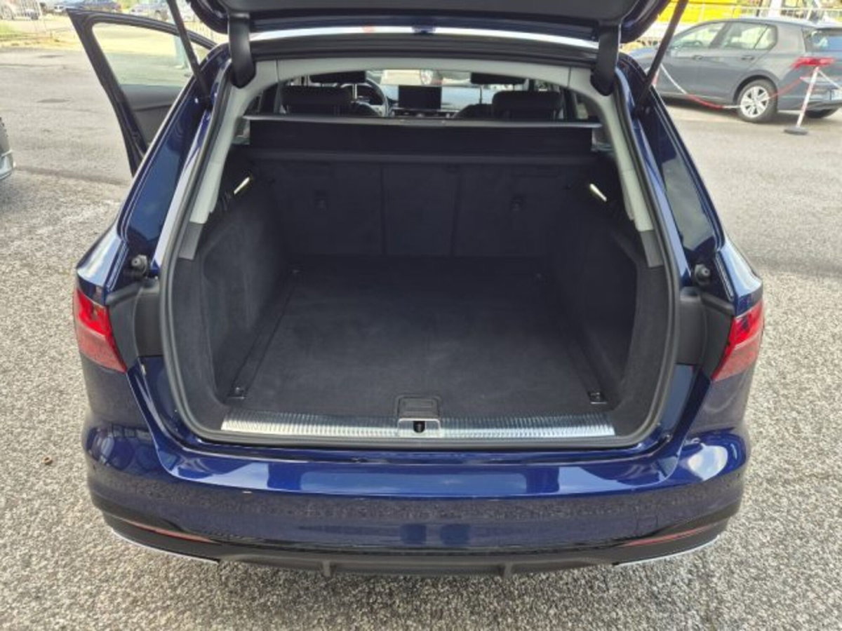 Audi A4 Avant 35 TDI/163 CV S tronic S line edition (15)