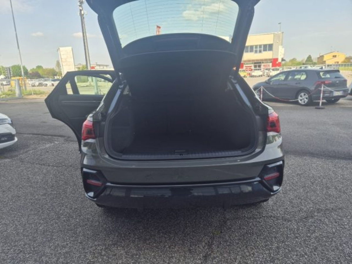 Audi Q3 Sportback 35 TDI quattro S tronic S line edition (14)