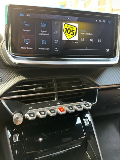 Peugeot 2008 PureTech 100 S&S Allure Navi Pack (15)