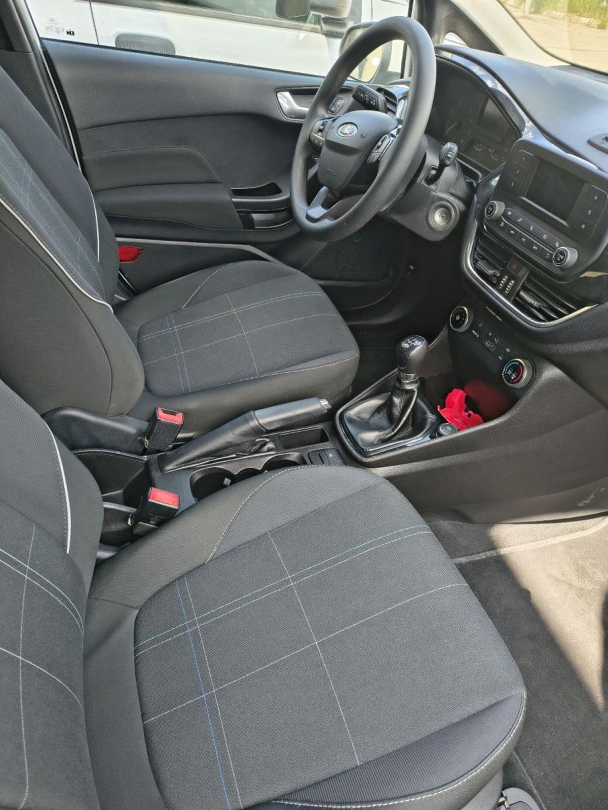 Ford Fiesta 1.1 85 CV 5 porte Titanium (3)