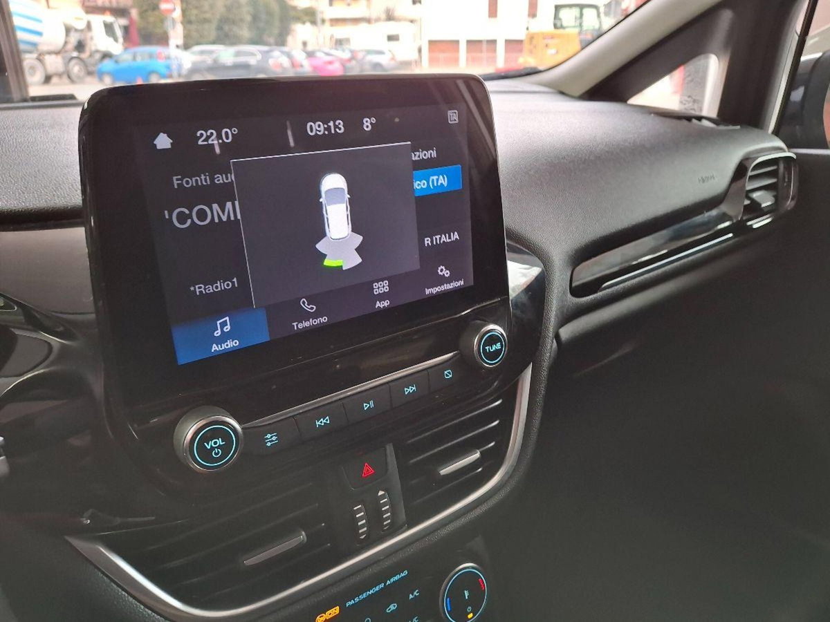 Ford Fiesta 1.1 75 CV 5 porte Titanium (20)