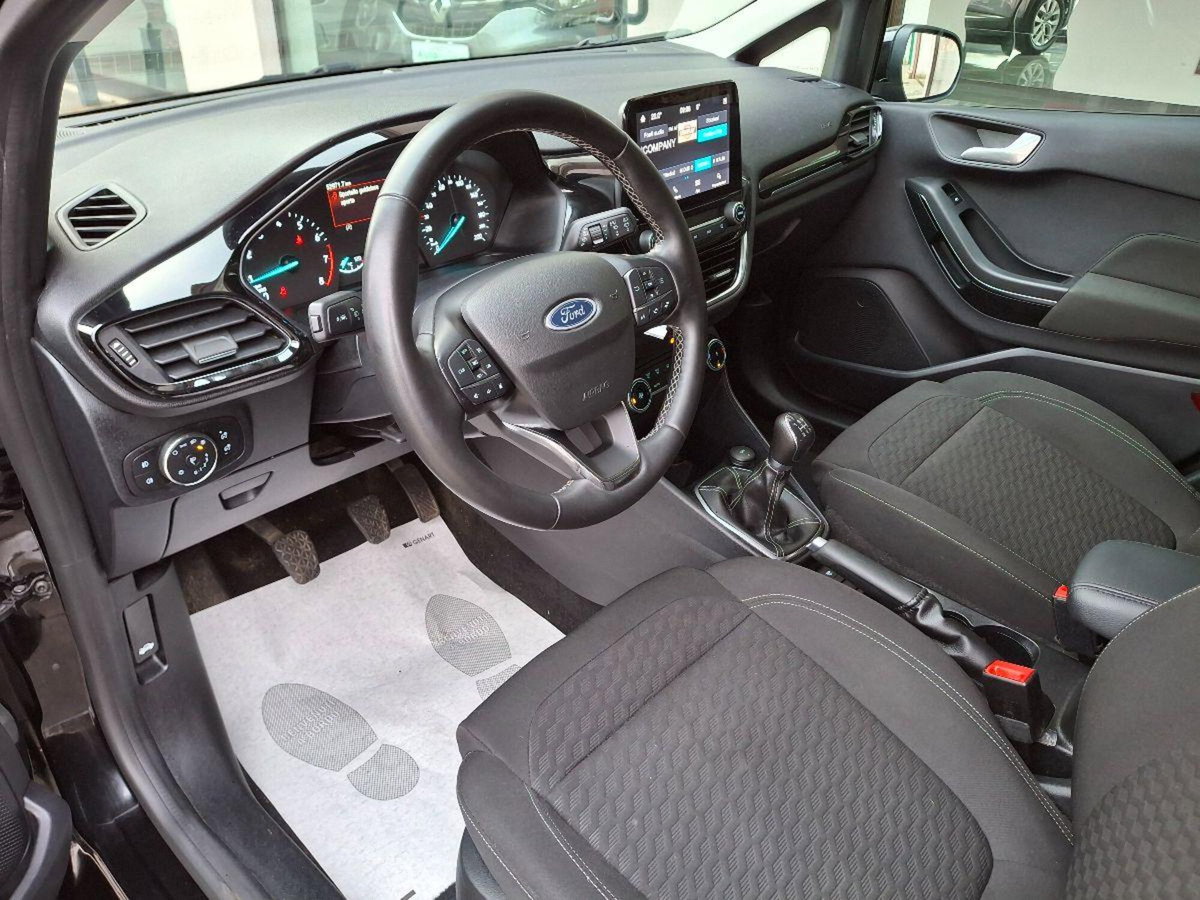 Ford Fiesta 1.1 75 CV 5 porte Titanium (7)