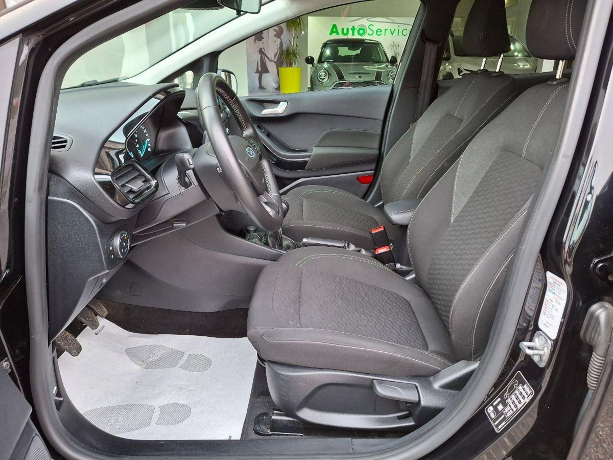 Ford Fiesta 1.1 75 CV 5 porte Titanium (8)