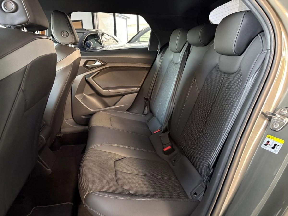 Audi A1 Sportback 30 TFSI S line edition (17)