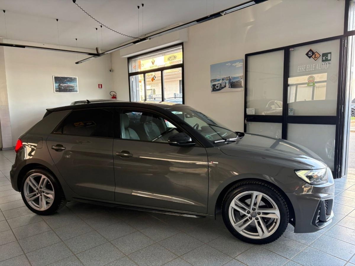 Audi A1 Sportback 30 TFSI S line edition (4)