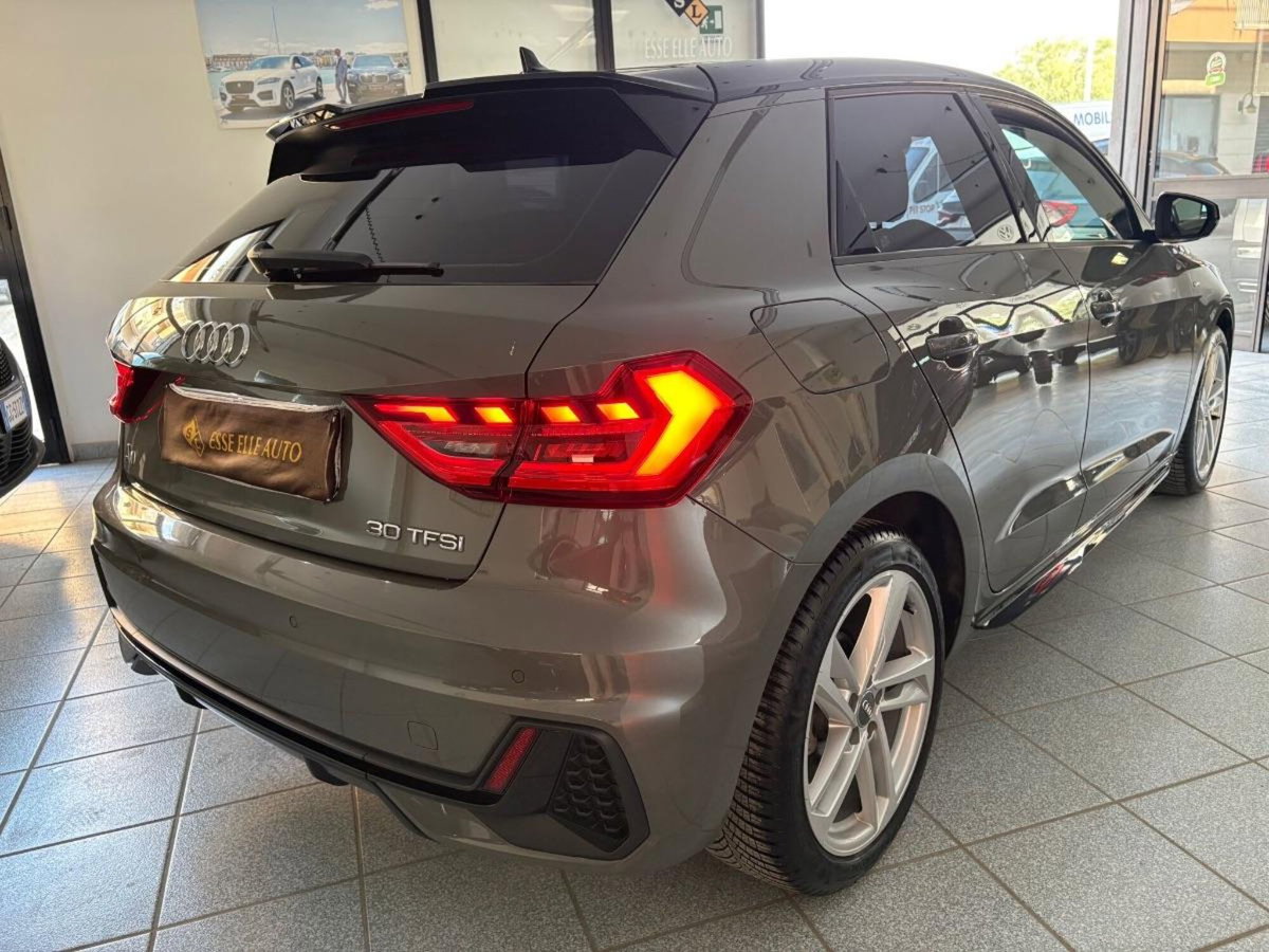 Audi A1 Sportback 30 TFSI S line edition (5)