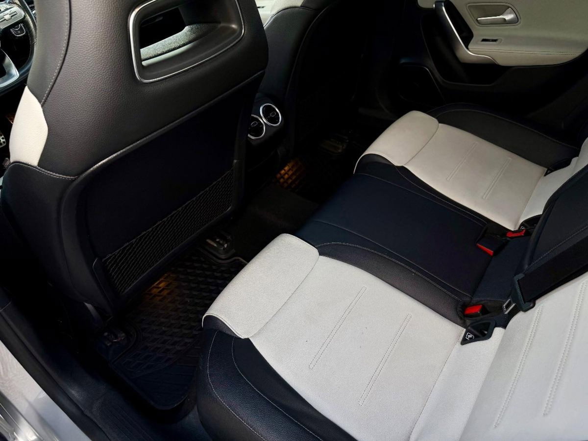 Mercedes-Benz Classe A 220 d Automatic Premium (10)